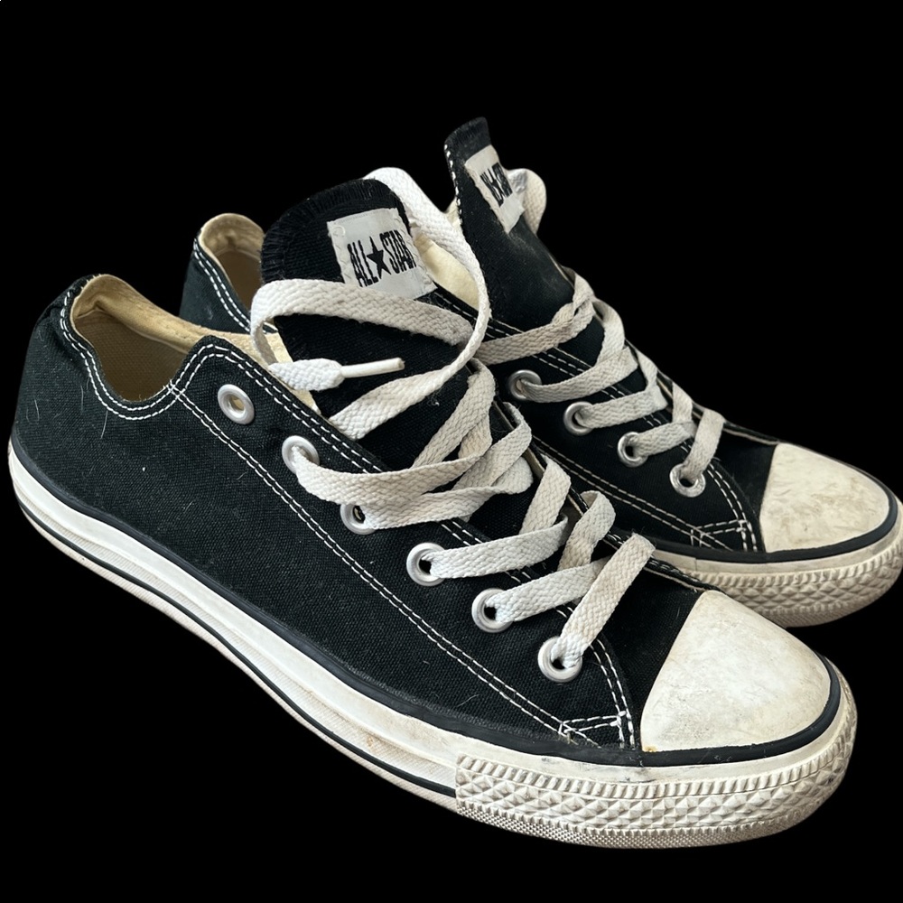 Black converse